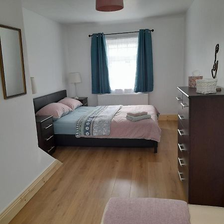 Central Town Apartment Wexford Dış mekan fotoğraf