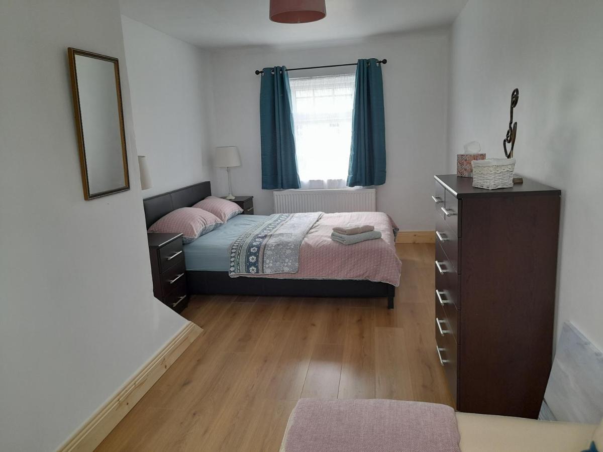 Central Town Apartment Wexford Dış mekan fotoğraf