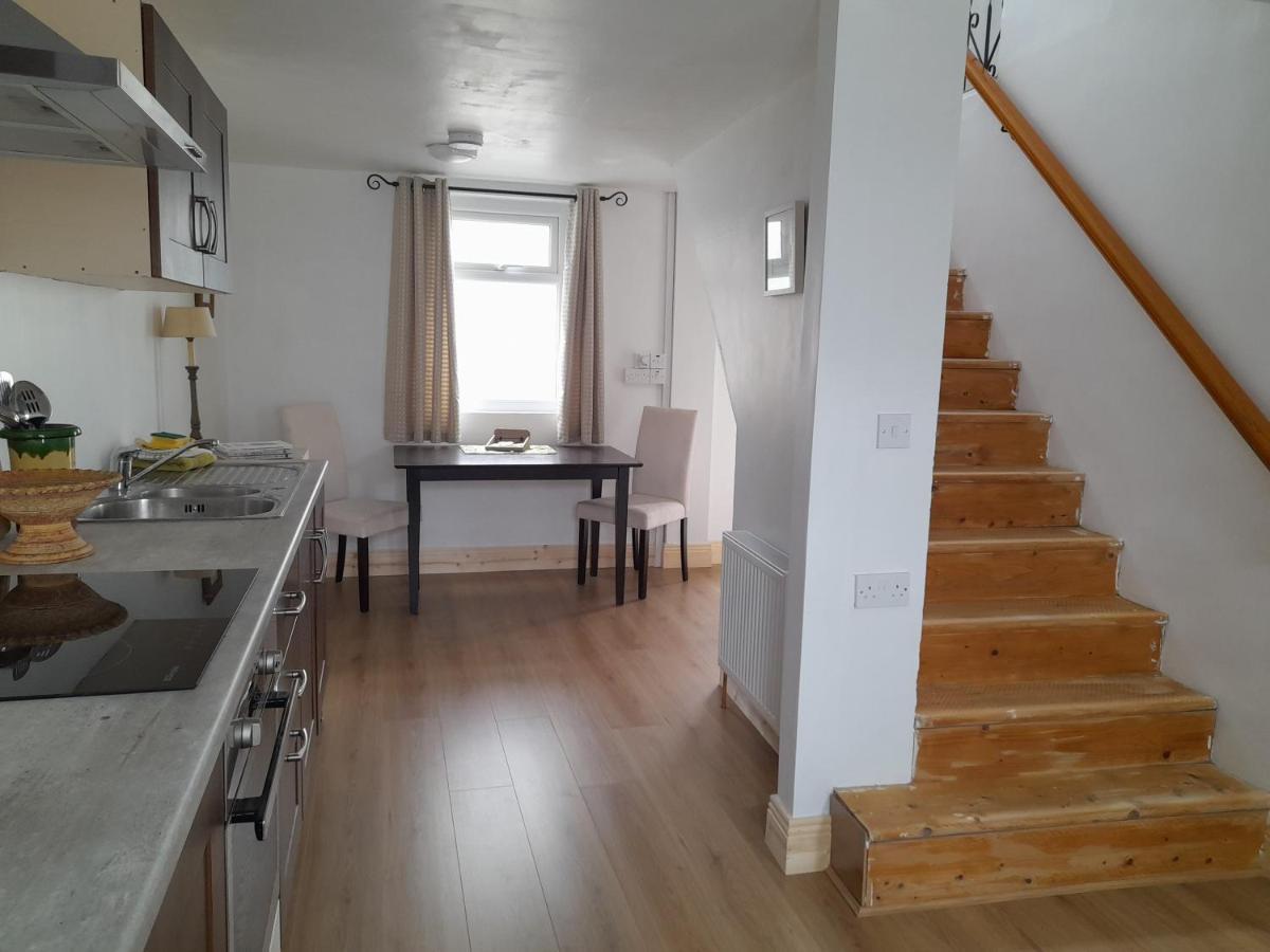 Central Town Apartment Wexford Dış mekan fotoğraf